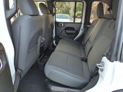 Used 2025 Jeep Wrangler Unlimited Sport S 4xe w/ Convenience Group AWD/4WD image 22