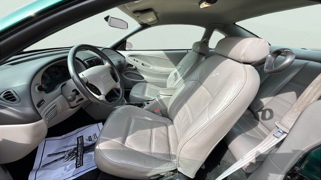 Used 2000 Ford Mustang Coupe RWD image 14