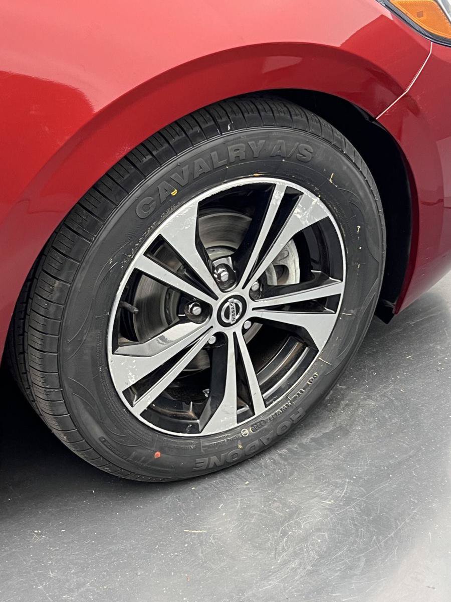 Used 2020 Nissan Sentra SV FWD image 37