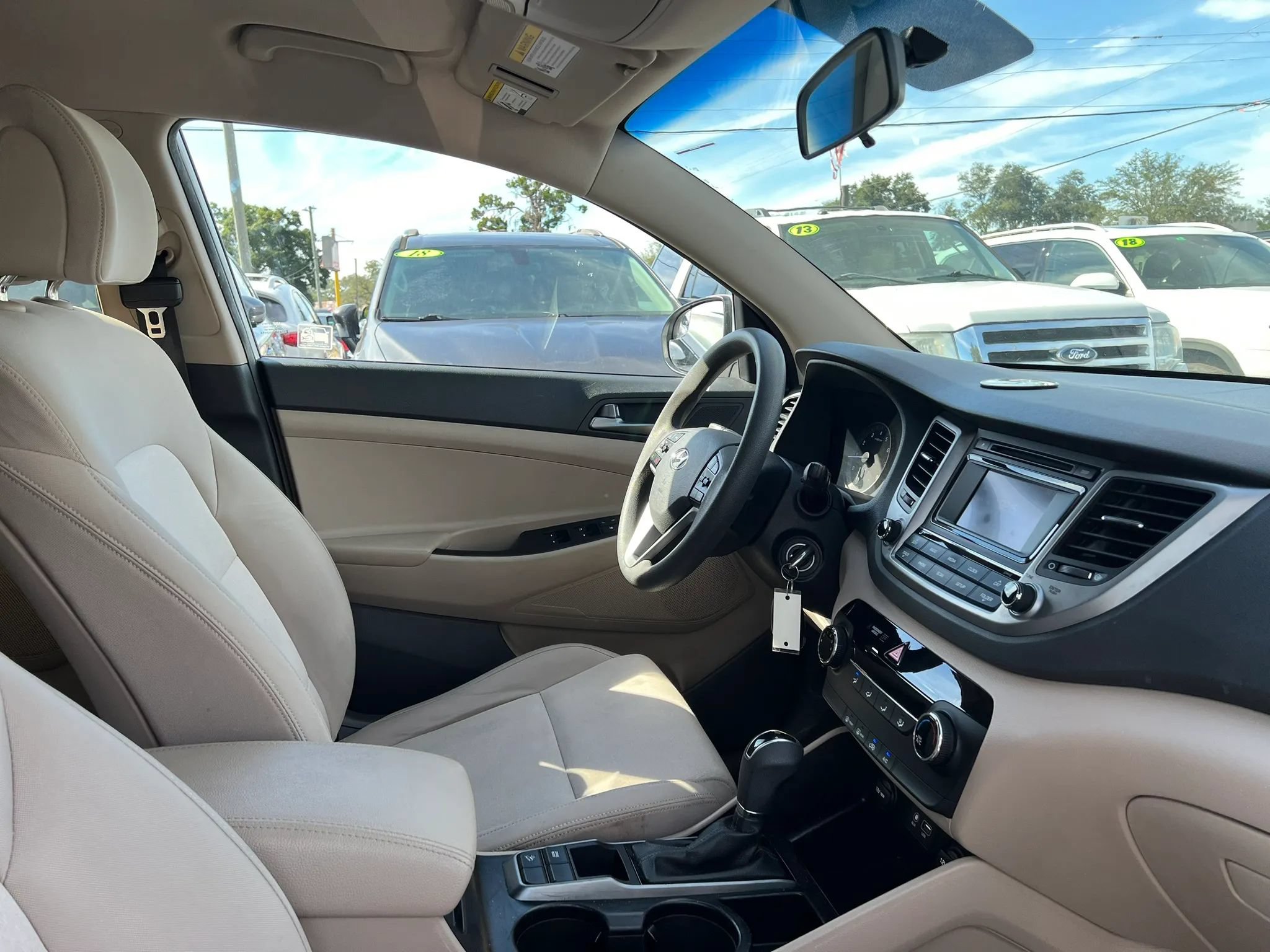 Used 2017 Hyundai Tucson SE w/ SE Popular Package 02 FWD image 16