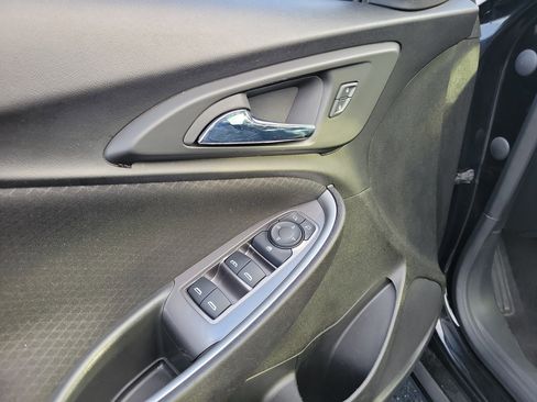 Used 2023 Chevrolet Malibu LT image 18