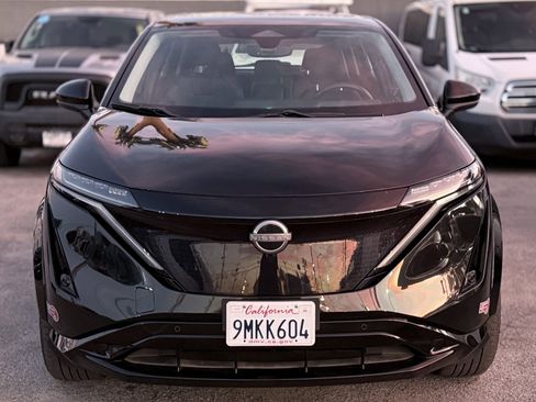 Used 2024 Nissan Ariya FWD image 3