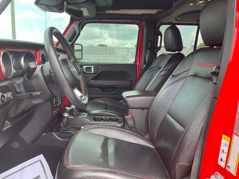 Used 2019 Jeep Wrangler Unlimited Rubicon AWD/4WD image 34