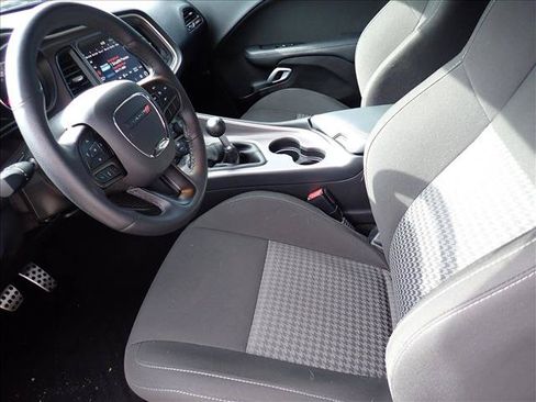 Used 2022 Dodge Challenger R/T Scat Pack RWD image 6