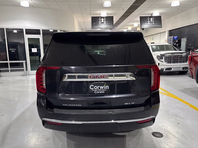 Used 2023 GMC Yukon XL SLT w/ SLT Premium Package AWD/4WD image 8