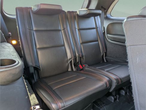 Used 2024 Dodge Durango GT AWD/4WD image 11