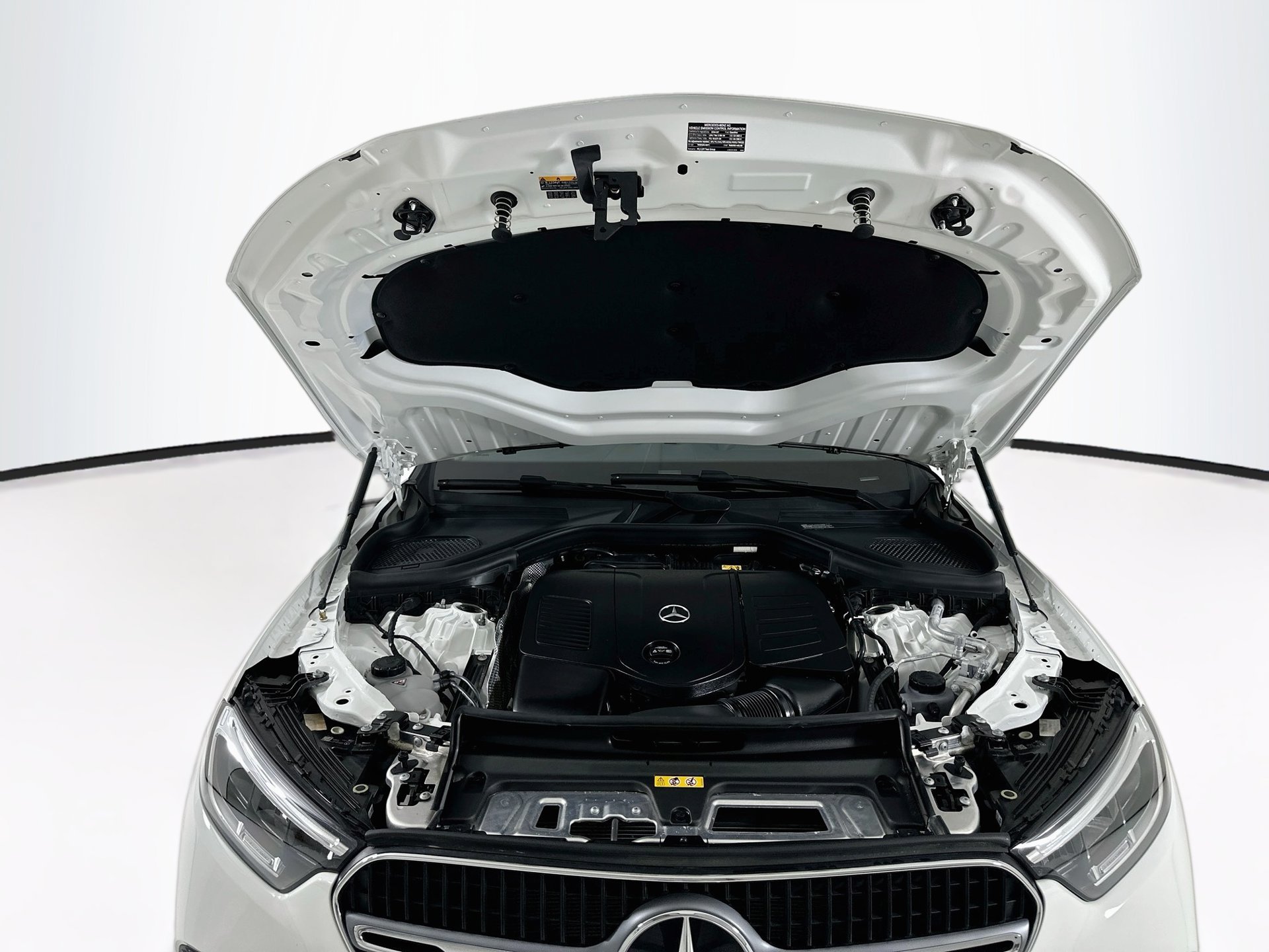 Certified 2026 Mercedes-Benz GLC 300 image 32