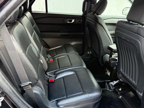Used 2020 Ford Explorer 4WD Police Interceptor image 13