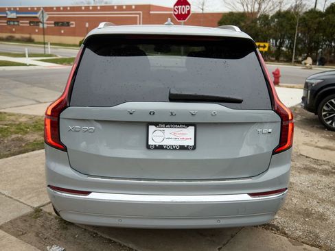 New 2026 Volvo XC90 T8 Plus w/ Protection Package Premier AWD/4WD image 8