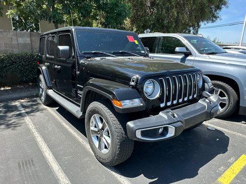 Used 2020 Jeep Wrangler Unlimited Sahara AWD/4WD image 2