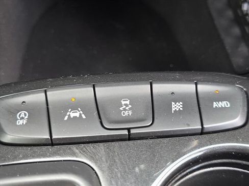 Certified 2025 Chevrolet TrailBlazer LT AWD/4WD image 25