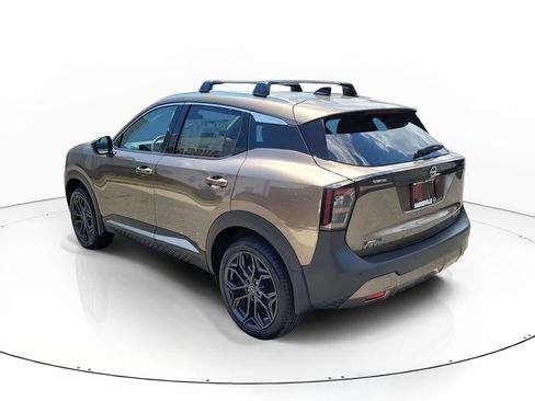 New 2026 Nissan Kicks SR w/ Cold Weather Package AWD/4WD image 3