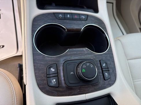 Used 2023 GMC Acadia Denali AWD/4WD image 15