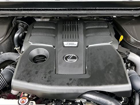 Used 2025 Lexus GX 550 w/ Accessory Package (2T) AWD/4WD image 33