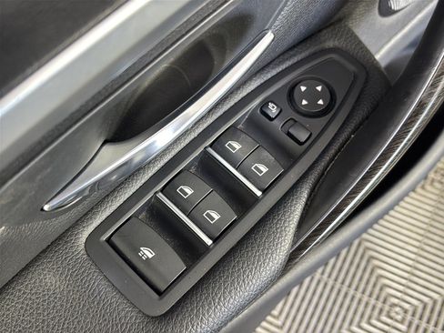 Used 2020 BMW 440i Convertible w/ M Sport Package RWD image 15
