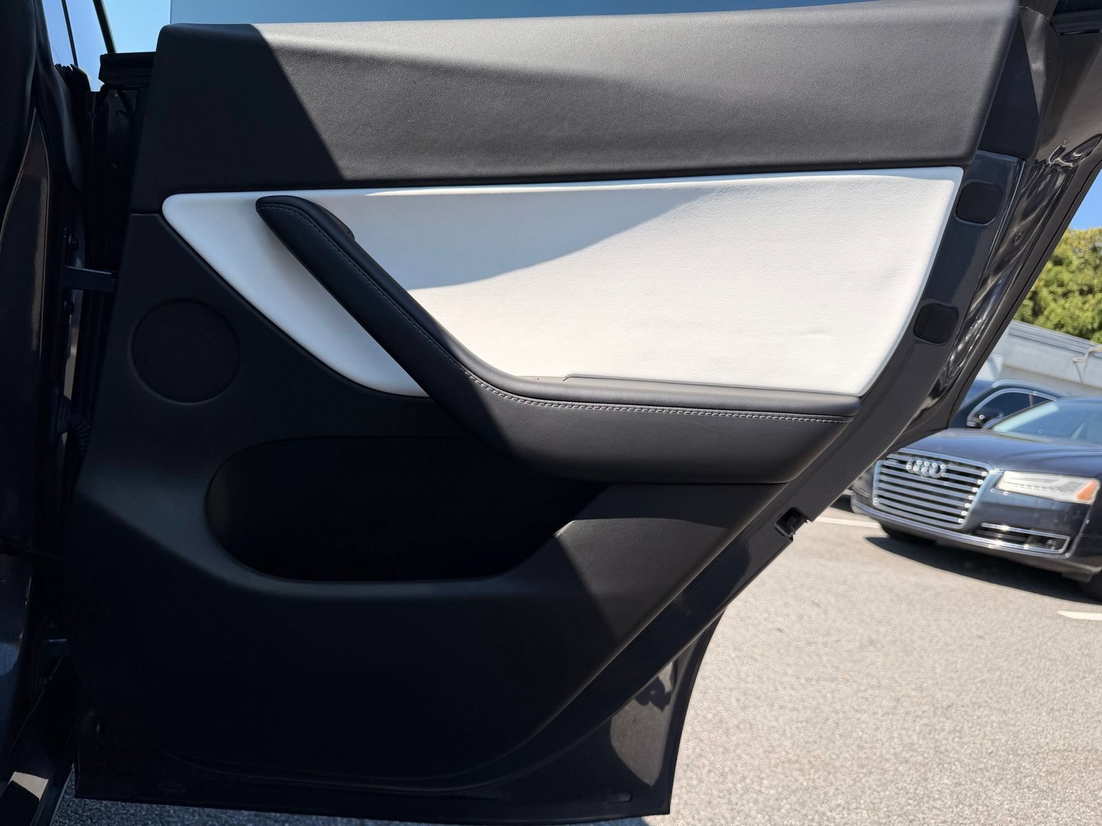 Used 2021 Tesla Model Y Long Range AWD/4WD image 27