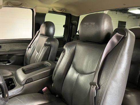 Used 2003 Chevrolet Silverado 1500 SS AWD/4WD image 31