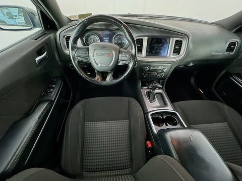 Used 2023 Dodge Charger SXT RWD image 9