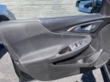 Used 2016 Chevrolet Malibu LT image 3