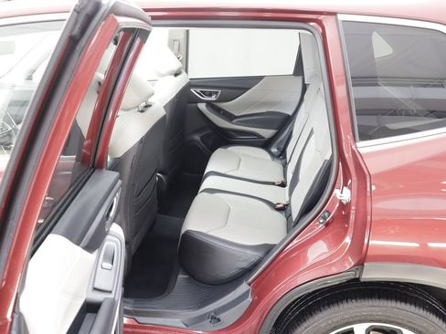 Used 2024 Subaru Forester Limited AWD/4WD image 16