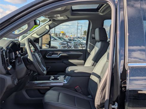 New 2026 Chevrolet Silverado 3500 LTZ w/ LTZ Convenience Package image 13