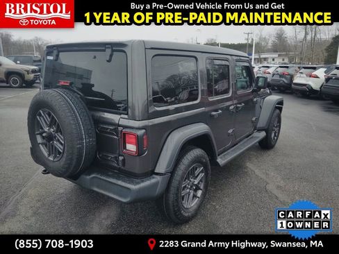 Used 2025 Jeep Wrangler Sport S image 4