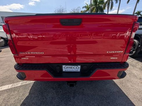 Used 2020 Chevrolet Silverado 1500 Custom w/ Custom Value Package image 13