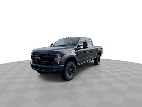 Used 2021 Ford F350 Lariat image 6