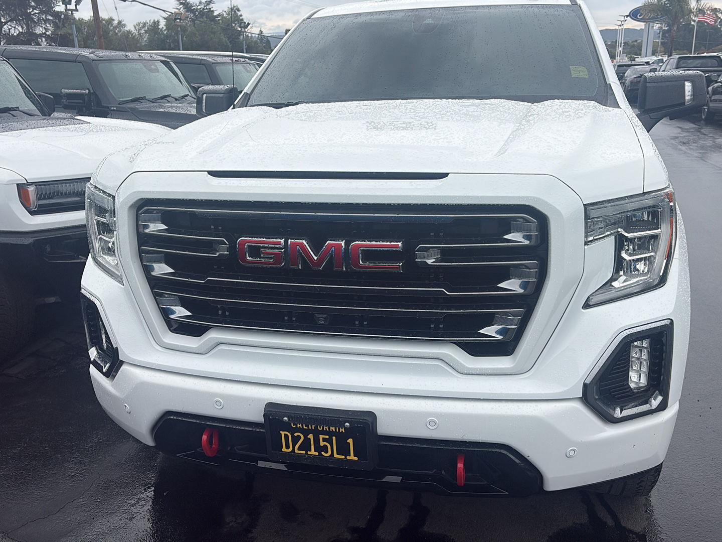 Used 2021 GMC Sierra 1500 AT4 w/ AT4 Premium Package AWD/4WD image 3