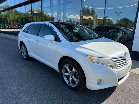 Used 2009 Toyota Venza AWD image 2