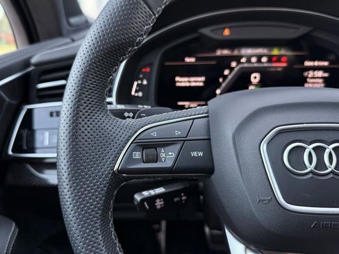 Used 2023 Audi SQ7 Prestige w/ Prestige Package image 56