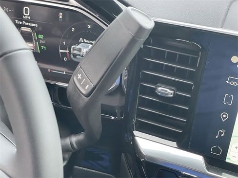 New 2026 GMC Sierra 2500 SLT w/ SLT Premium Package image 16