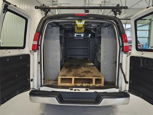 Used 2020 GMC Savana 2500 w/ Driver Convenience Package image 12