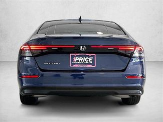 Used 2023 Honda Accord EX video 4