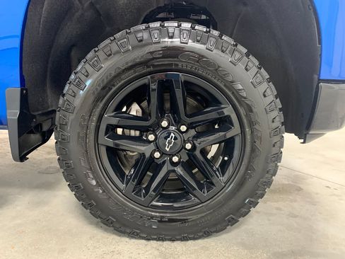 Used 2022 Chevrolet Silverado 1500 LT Trail Boss w/ Convenience Package II AWD/4WD image 13