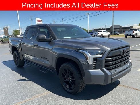 Used 2025 Toyota Tundra SR5 AWD/4WD image 21