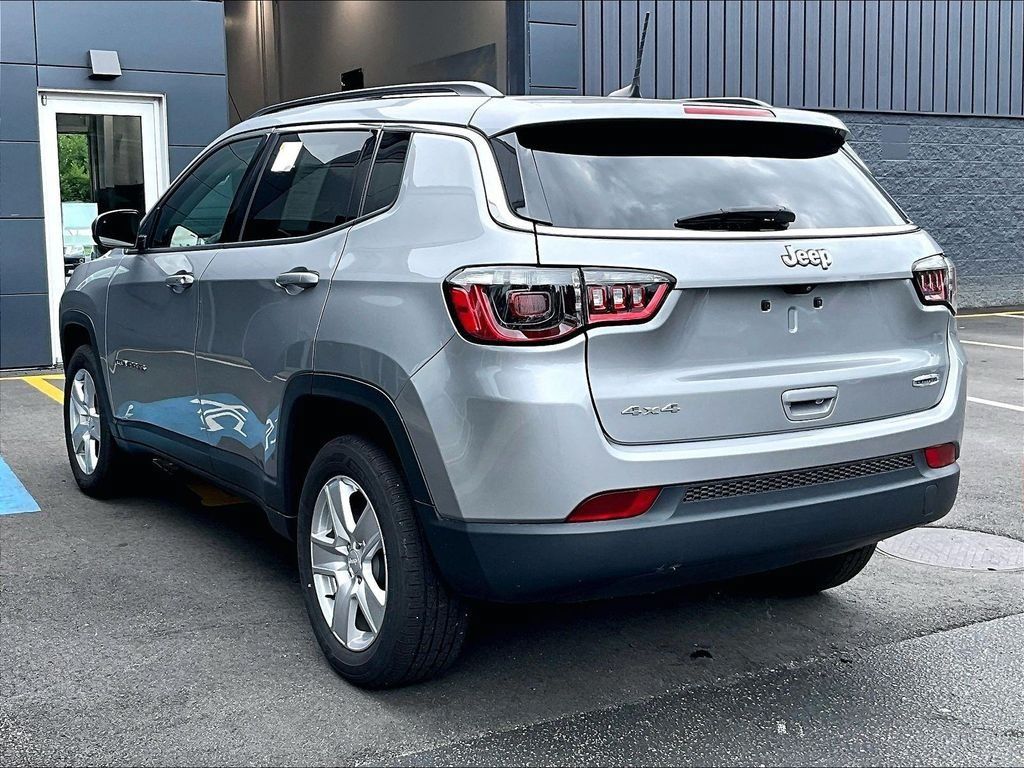 Used 2022 Jeep Compass Latitude w/ Convenience Group AWD/4WD image 6
