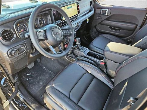 New 2026 Jeep Wrangler Unlimited Rubicon AWD/4WD image 3