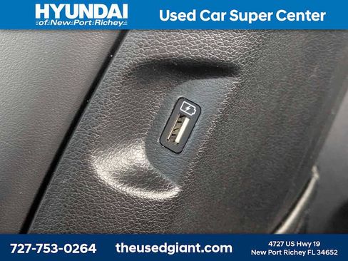 Used 2022 Hyundai Palisade Calligraphy FWD image 19