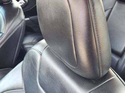 Used 2020 Jeep Cherokee Latitude Plus FWD image 13