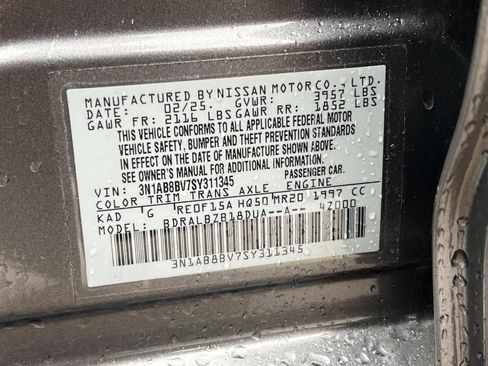 Used 2025 Nissan Sentra S image 30