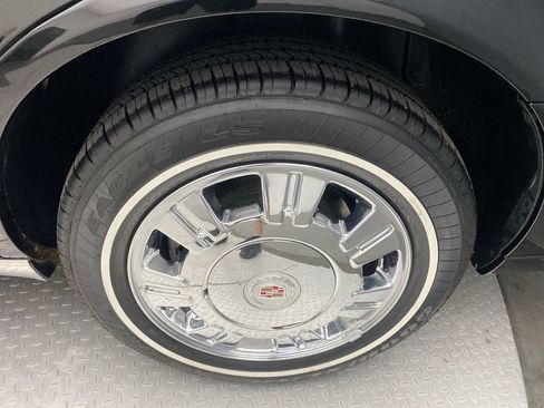 Used 2009 Cadillac DTS Limousine FWD image 10