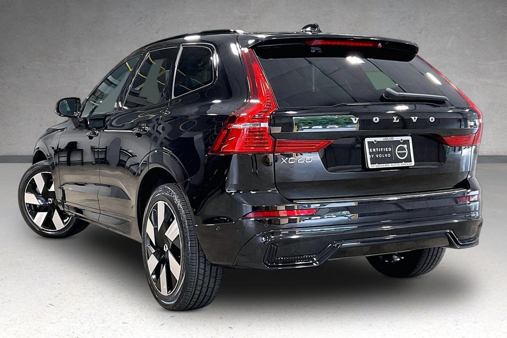 Certified 2024 Volvo XC60 T8 Plus w/ Protection Package Premier AWD/4WD image 4