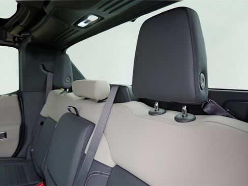 New 2026 GMC Hummer EV 2X image 24