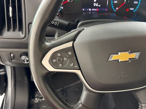 Used 2022 Chevrolet Colorado LT w/ Luxury Package RWD image 27