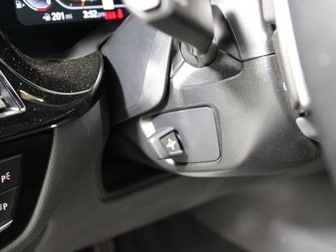 Used 2022 BMW 530i w/ M Sport Package image 34