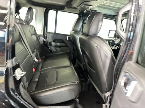 Used 2023 Jeep Wrangler Unlimited Sahara w/ Cold Weather Group image 27