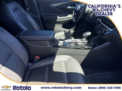 Used 2024 Buick Envista Sport Touring w/ Convenience I Package FWD image 8
