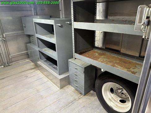 Used 2014 Ford E-350 and Econoline 350 Super Duty w/ A/C Prep Package RWD image 9