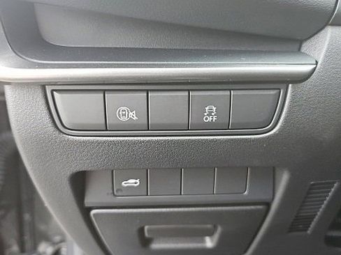 Used 2025 MAZDA MAZDA3 s image 8